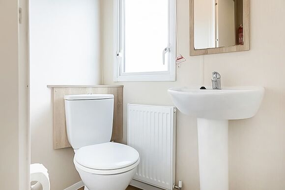 Gold  4 Caravan - Chichester Lakeside Holiday Park, Chichester