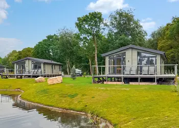 Lakeside Luxury Lodges photo 2