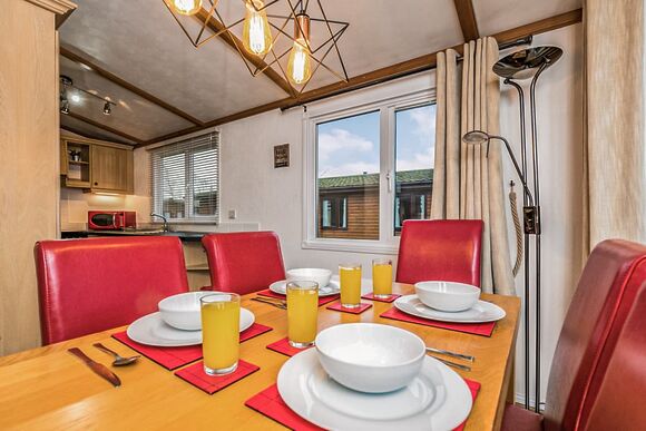 Lakeside 22 - South Lakeland Leisure Village, Carnforth