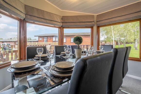 Lakeside 24 - South Lakeland Leisure Village, Carnforth