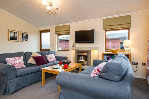 Lakeside 32 - South Lakeland Leisure Village, Carnforth