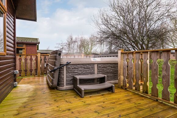 Lakeside 32 - South Lakeland Leisure Village, Carnforth