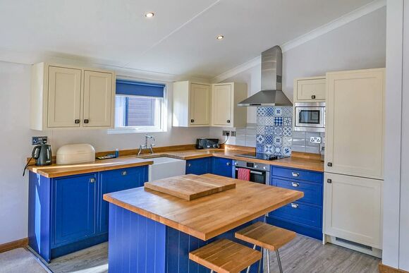 Sherwood 45 (Pet) - South Lakeland Leisure Village, Carnforth