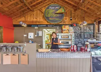 Greg&rsquo;s bar and takeaway at Andrewhayes Holiday Park 