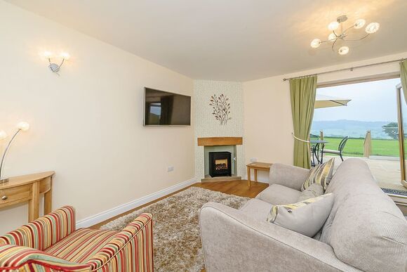 Otter Cottage - Larkshayes Cottages, Dalwood, Axminster