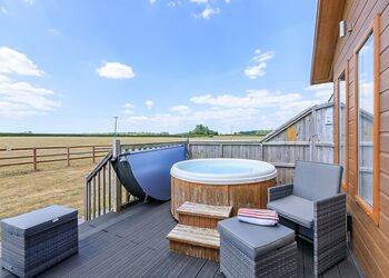 Westfield Lodge - Larkrise Farm Lodges, Charlton Adam, Somerton