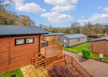 Lake View 2 bedroom lodge - Lakeview Manor Lodges, Dunkeswell, Honiton