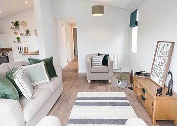 All imagery shown is a representation only. Style, decor and exact views vary by lodge 