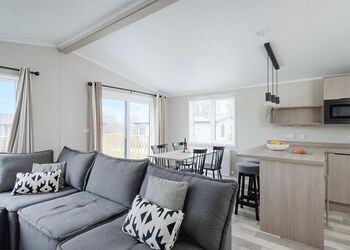 Valley View 2 bed Hot Tub (sleeps 4) - Lakeview Manor Lodges, Dunkeswell, Honiton