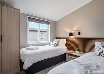 Valley View 2 bed Hot Tub (sleeps 4) - Lakeview Manor Lodges, Dunkeswell, Honiton