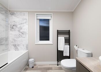 Valley View 2 bed Hot Tub (sleeps 4) - Lakeview Manor Lodges, Dunkeswell, Honiton