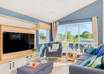 Valley Park View 3 bed Hot Tub Pet (sleeps 6) - Lakeview Manor Lodges, Dunkeswell, Honiton