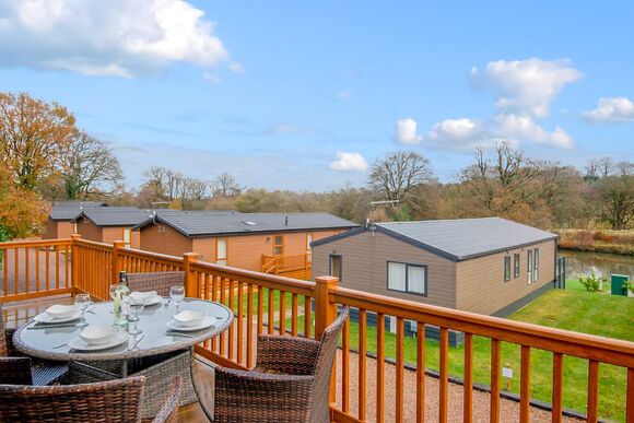 Lake View 2 bedroom lodge - Lakeview Manor Lodges, Dunkeswell, Honiton