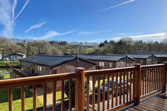 Lakeview Manor Lodges