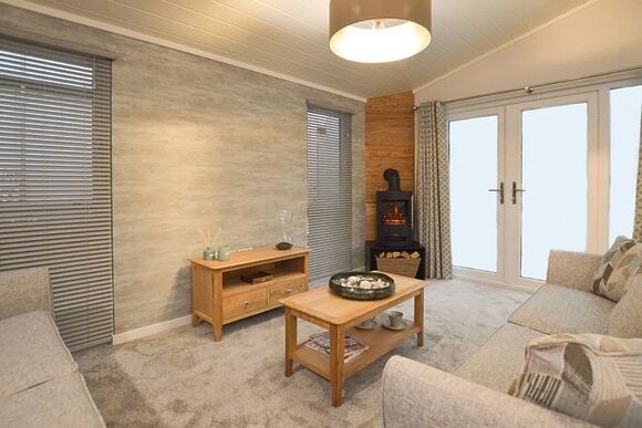 Brook View 2 bedroom lodge - Lakeview Manor Lodges, Dunkeswell, Honiton