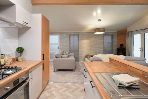 Brook View 2 bedroom lodge - Lakeview Manor Lodges, Dunkeswell, Honiton