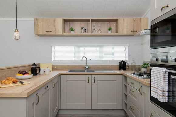 Brook View 2 bedroom lodge, Brookview 34 - Lakeview Manor Lodges, Dunkeswell, Honiton