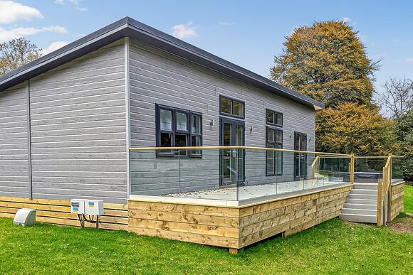 Brook View 2 bedroom CL lodge - Lakeview Manor Lodges, Dunkeswell, Honiton