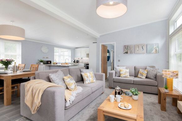 Brook View 2 bedroom CL lodge - Lakeview Manor Lodges, Dunkeswell, Honiton