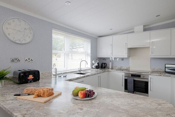 Brook View 2 bedroom CL lodge - Lakeview Manor Lodges, Dunkeswell, Honiton