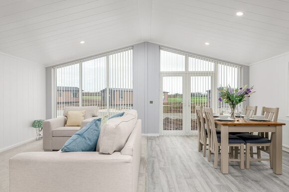 Valley View 3 bed Pet (Sleeps 6) - Lakeview Manor Lodges, Dunkeswell, Honiton