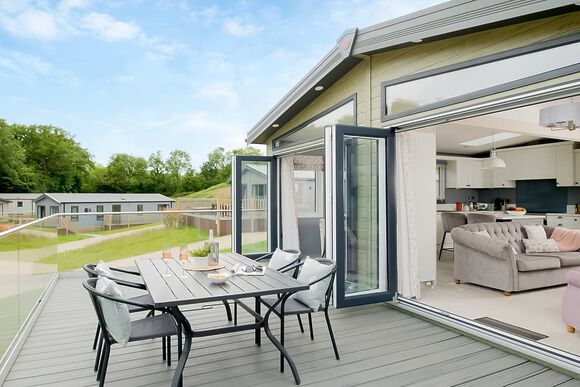 Valley View 2 bed Pet (Sleeps 6) - Lakeview Manor Lodges, Dunkeswell, Honiton