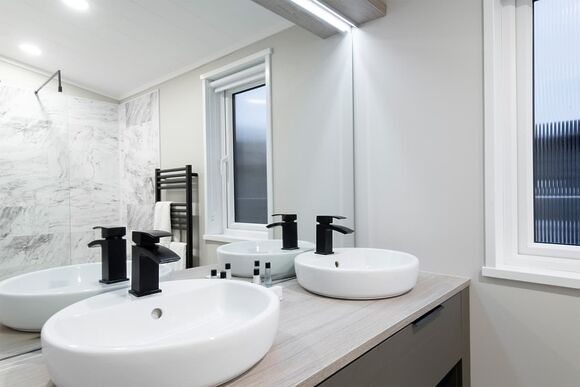 Valley View 2 bed Hot Tub (sleeps 4) - Lakeview Manor Lodges, Dunkeswell, Honiton