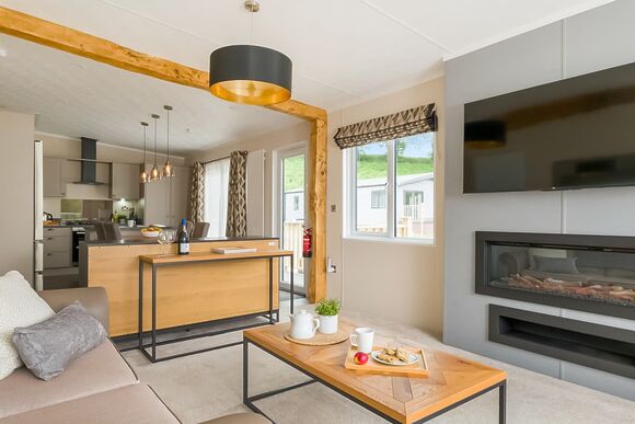 Valley Lake Front 2 bed Hot Tub Pet (sleeps 6) - Lakeview Manor Lodges, Dunkeswell, Honiton