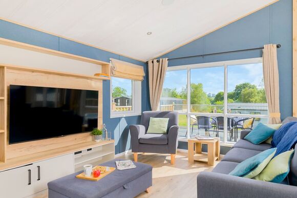 Valley Park View 3 bed Hot Tub Pet (sleeps 6) - Lakeview Manor Lodges, Dunkeswell, Honiton