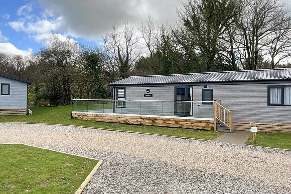 Pet friendly Mapleton 2 (sleeps 4) 