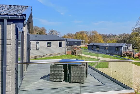 Valley Park View 2 bed Pet (sleeps 6) - Lakeview Manor Lodges, Dunkeswell, Honiton