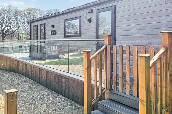 Valley Park View 2 bedroom Lodge (sleeps 6) - Lakeview Manor Lodges, Dunkeswell, Honiton
