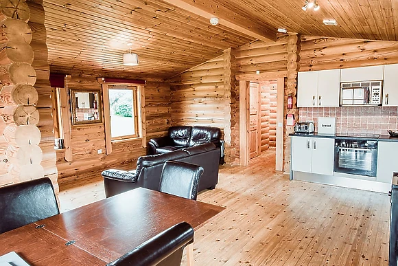 LE Luxury Log Cabin20 