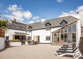 The Farmhouse - Leonards Cove, Stoke Fleming, Dartmouth