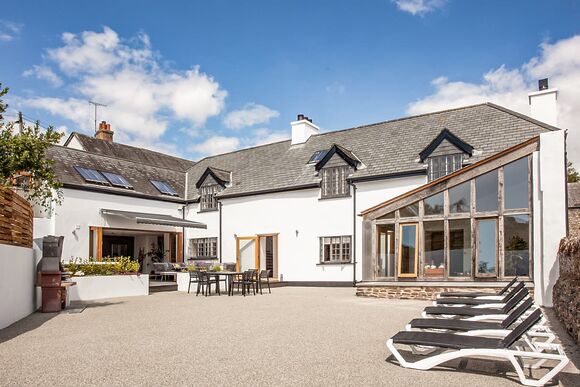 The Farmhouse - Leonards Cove, Stoke Fleming, Dartmouth