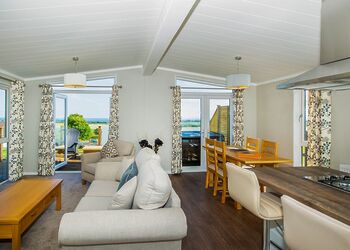 Traditional 2 bed lodge Pet - Letham Feus Park, Leven