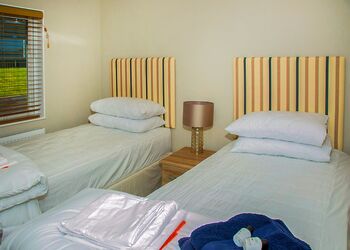 Traditional 2 bed lodge Pet - Letham Feus Park, Leven