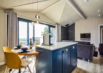 Retreat 2 bed lodge - Letham Feus Park, Leven