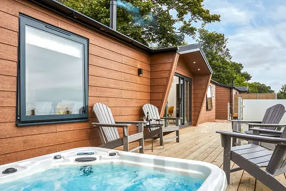 Retreat 2 bed lodge - Letham Feus Park, Leven