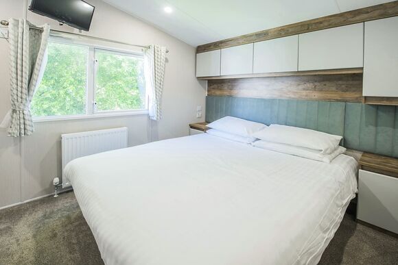 2 Bed Gold Caravan Pet - Llanrhidian Holiday Park, Swansea