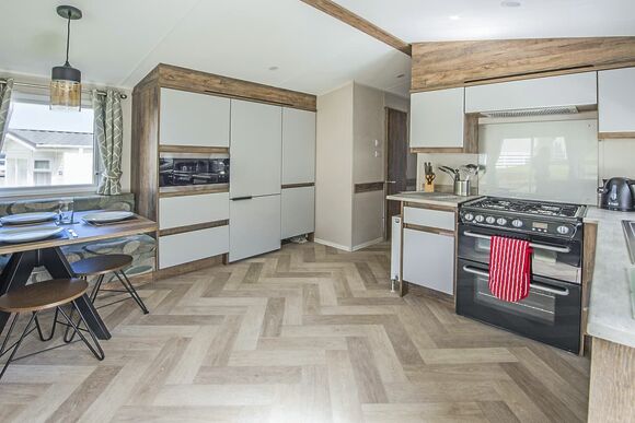3 Bedroom Platinum Caravan Pet - Llanrhidian Holiday Park, Swansea