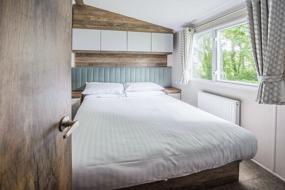 3 Bedroom Platinum Caravan Pet - Llanrhidian Holiday Park, Swansea