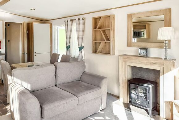 2 Bedroom Silver Caravan - Llanrhidian Holiday Park, Gower