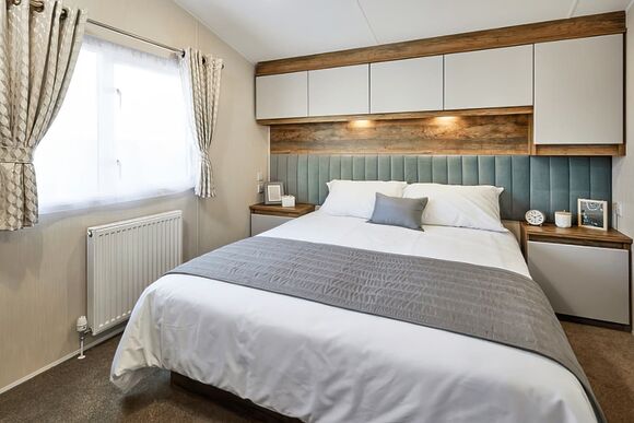 2 Bedroom Silver Caravan Pet Friendly - Llanrhidian Holiday Park, Gower