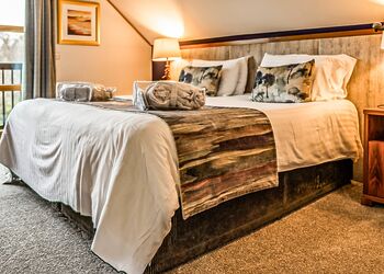 Cawdor - Loch Lomond Waterfront Luxury Lodges, Balmaha