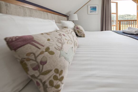 Culzean - Loch Lomond Waterfront Luxury Lodges, Balmaha