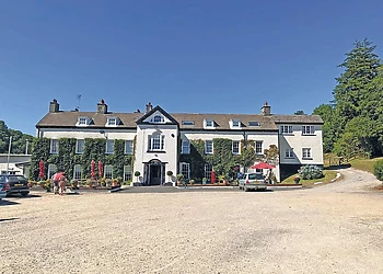 Bar and restaurant 