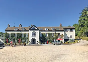 Bar and restaurant