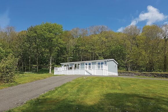 Bridewell Lodge - Llwyngwair Manor Holiday Park, Newport, Pembrokeshire