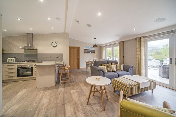 Bridewell Lodge - Llwyngwair Manor Holiday Park, Newport, Pembrokeshire